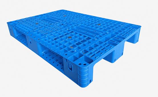heavy-duty-plastic-pallet heavy-duty-plastic-pallet