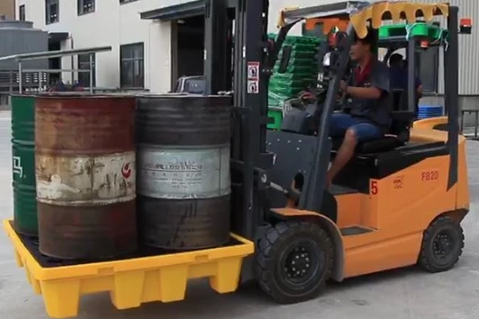 4-drum-spill-pallet-forklift-entry 4-drum-spill-pallet-forklift-entry